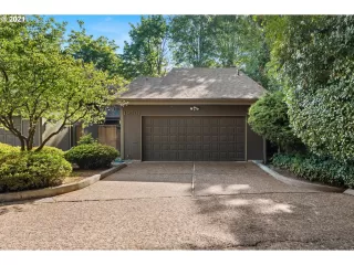 More Details about MLS # 21245867 : 10501 SE CRYSTAL LAKE LN