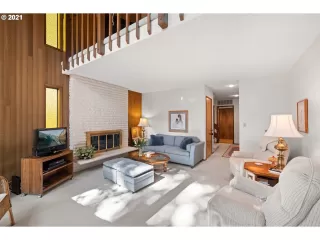 Photo #4: 21245867 Listing