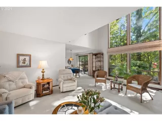 Photo #5: 21245867 Listing