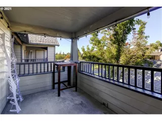 Photo #4: 21245925 Listing