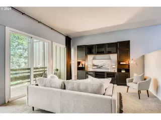 Photo #1: 21245928 Listing 