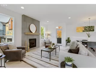 Photo #3: 21246189 Listing