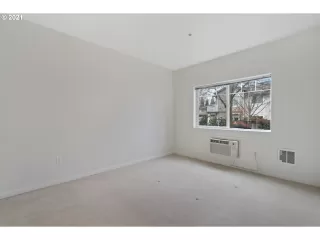 Photo #4: 21246750 Listing 