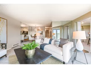 Photo #3: 21246787 Listing