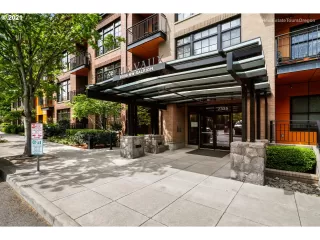 Photo #1: 21249077 Listing