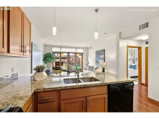 Photo #3: 21249077 Listing
