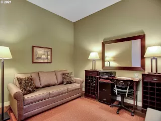 Photo #6: 21249173 Listing 