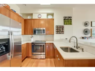 Photo #2: 21249300 Listing