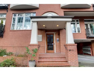 Photo #6: 21249300 Listing