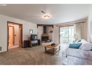 Photo #5: 21249522 Listing