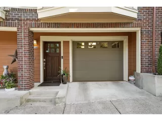 Photo #1: 21250648 Listing