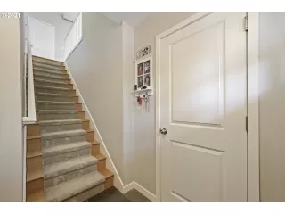 Photo #3: 21250648 Listing