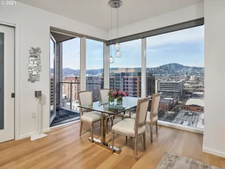 Photo #3: 21251557 Listing