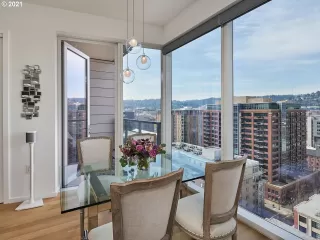 Photo #4: 21251557 Listing