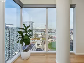 Photo #5: 21251557 Listing