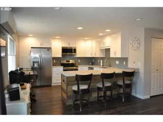 Photo #1: 21251873 Listing