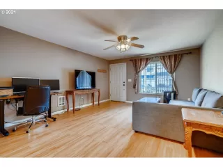 Photo #2: 21252561 Listing 