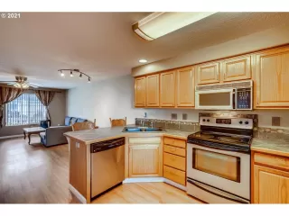 Photo #3: 21252561 Listing 