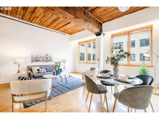 Photo #5: 21252767 Listing 