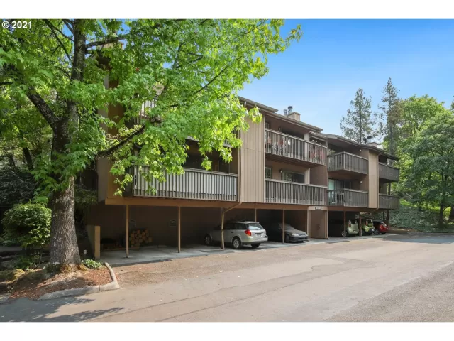 MLS: 21252891 Condo For Sale