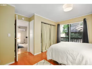 Photo #3: 21252891 Listing