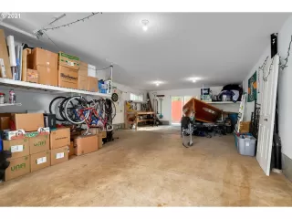 Photo #4: 21253221 Listing