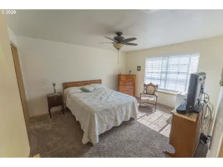 Photo #5: 212534923 Listing 