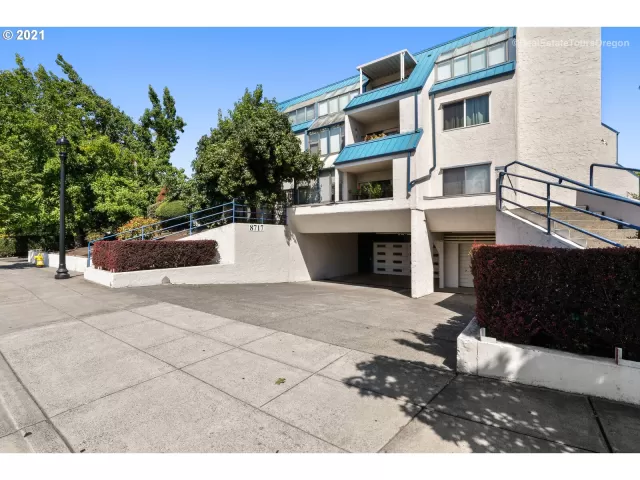 MLS: 21253623 Condo For Sale