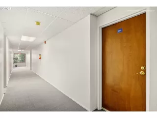 Photo #3: 21253623 Listing 