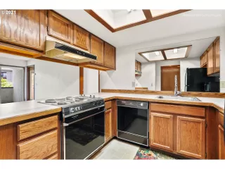 Photo #6: 21253623 Listing 