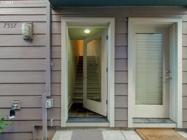 MLS: 21254231 Condo For Sale