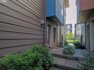 Photo #6: 21254231 Listing