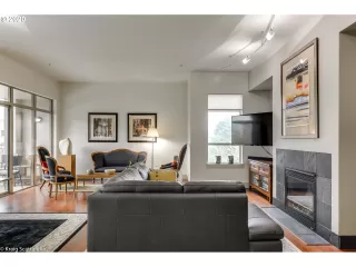 Photo #4: 21254873 Listing