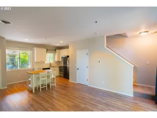 Photo #2: 21254883 Listing 