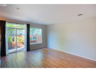 Photo #5: 21254883 Listing 