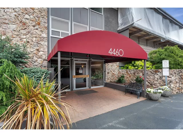 MLS: 21256395 Condo For Sale