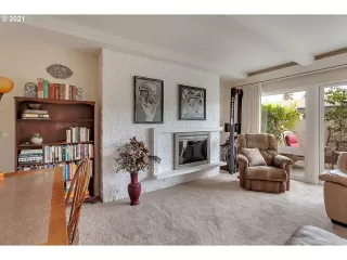 Photo #3: 21256395 Listing