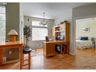 Photo #4: 21256689 Listing