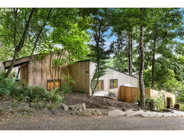 MLS: 21257662 Condo For Sale