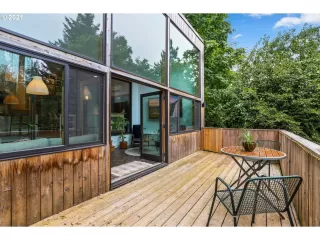 Photo #4: 21257662 Listing