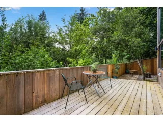 Photo #6: 21257662 Listing