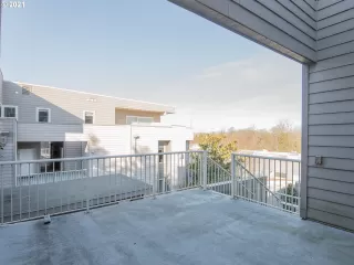 Photo #3: 21257677 Listing