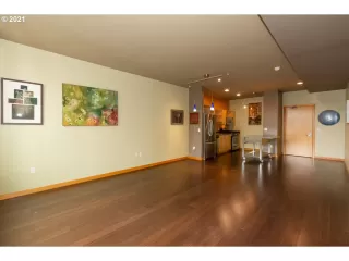 Photo #6: 21258089 Listing 