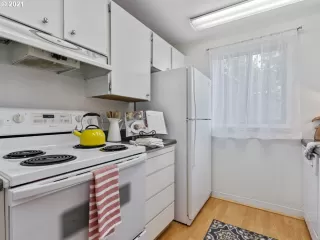 Photo #2: 21258641 Listing 