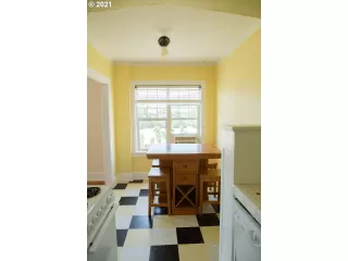 Photo #3: 21260475 Listing