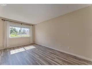 Photo #2: 21260584 Listing