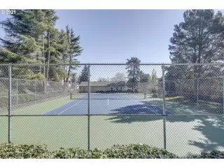 Photo #4: 21260725 Listing