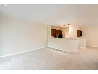 Photo #6: 21261044 Listing