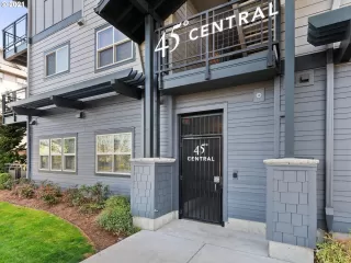 Photo #1: 21261811 Listing