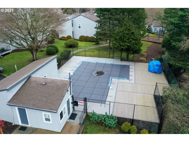 MLS: 21262369 Condo For Sale